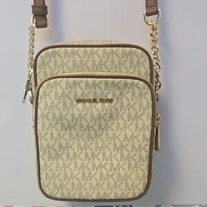 EUC Michael Kors Beige Crossbody Bag